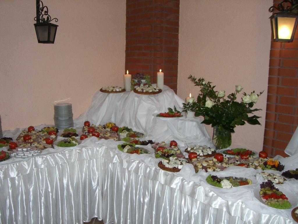 Osrodek Morsko Plus Hotel Esterno foto