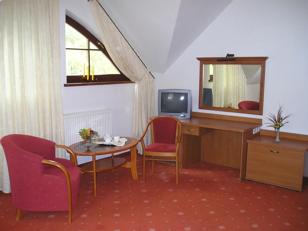Osrodek Morsko Plus Hotel Esterno foto
